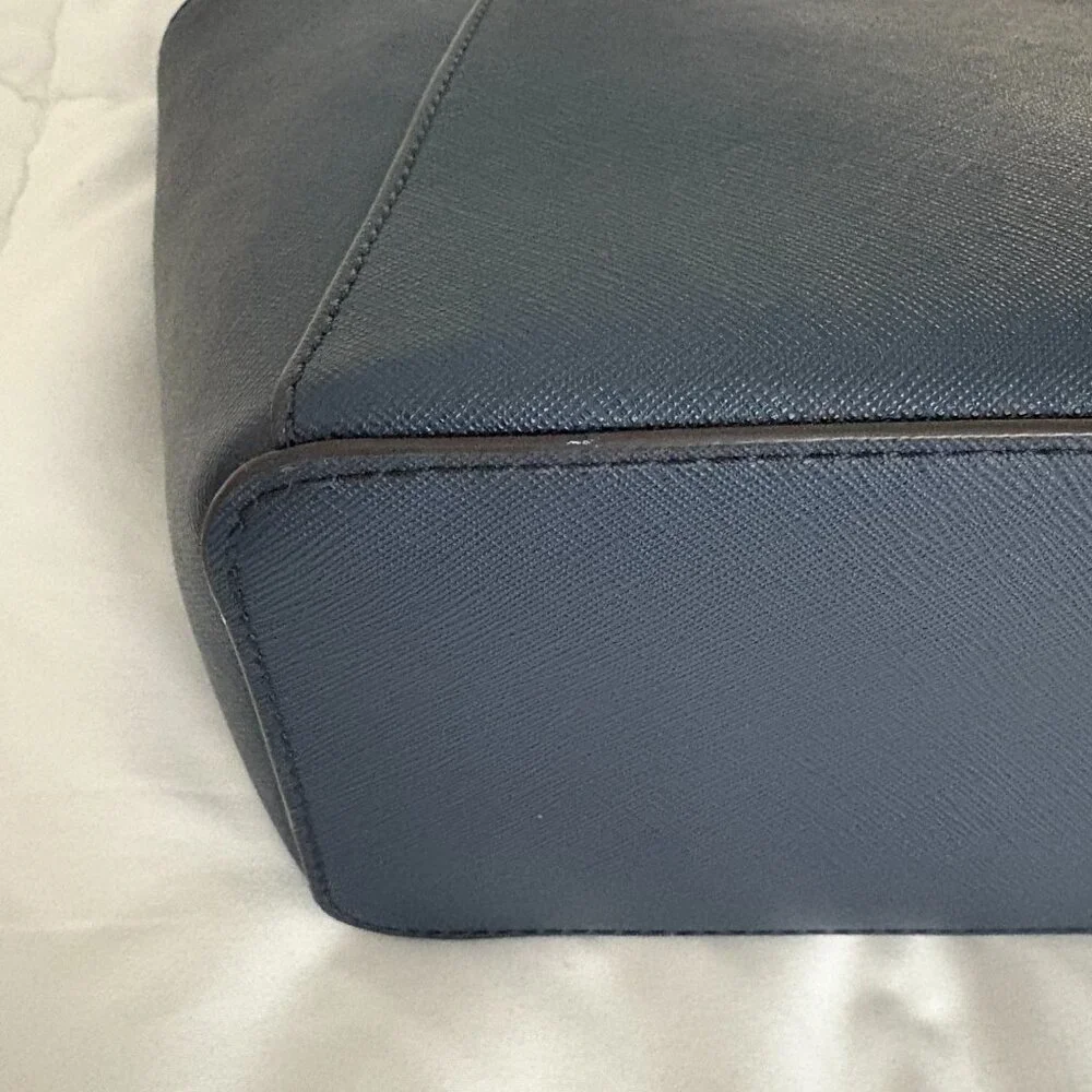 Michael Kors Charlotte Medium Tote Navy Saffiano Leather Top Zipper Travel Chic